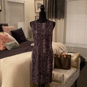 Michael Kors fitted sleeveless dress. Size 6.